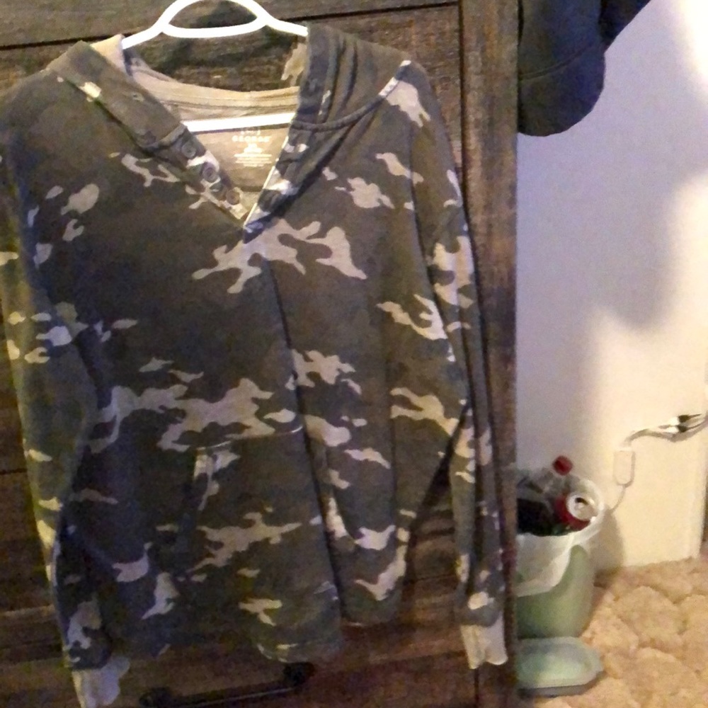 Grey camo light jacket
